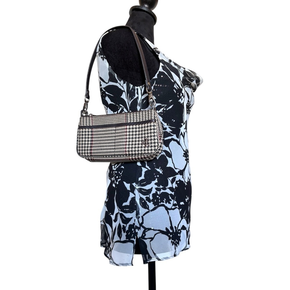 Vintage Jessica Howard Floral Black and White Sleeveless Scoop Neck Sequin Top - Picture 2 of 9